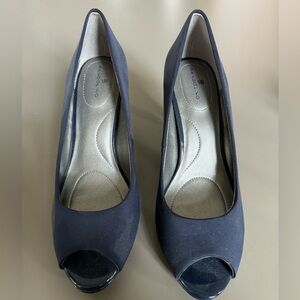 Women’s Heeled Shoe Navy 8